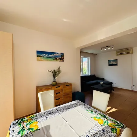 Sunny House 101 One Bedroom * Slantschew brjag