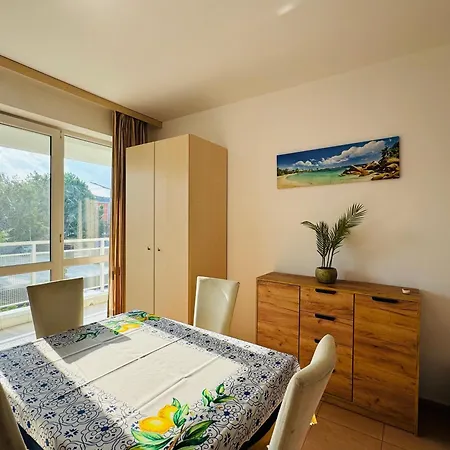 Sunny House 101 One Bedroom * Slantschew brjag